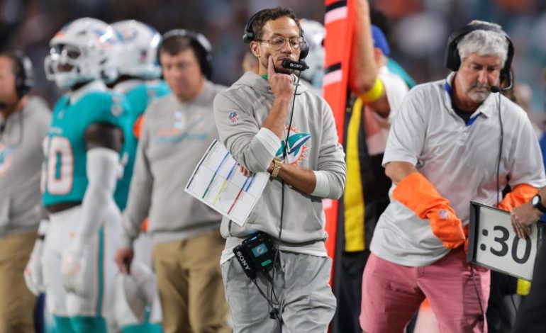  Why are the Dolphins keeping Mike McDaniel?